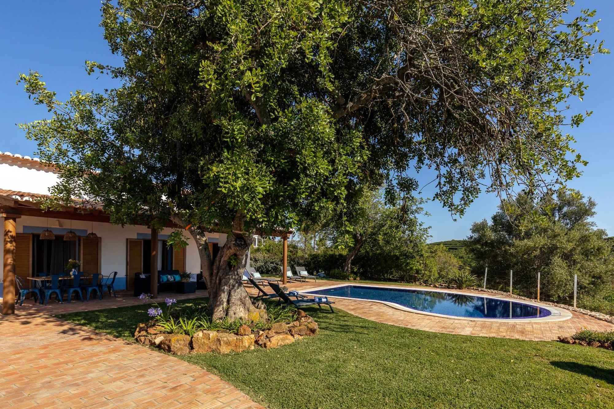 Villa Monte Santo Estevao Силвес Екстериор снимка